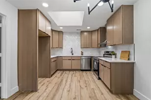 9255 Crimnson Ct, Dallas, TX 75217 - Photo 17