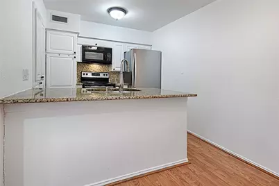 5808 Sandhurst Lane #B, Dallas, TX 75206 - Photo 9