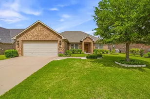 1021 Morningside Dr, Burleson, TX 76028 - Photo 39