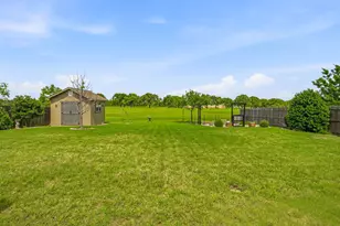 1021 Morningside Dr, Burleson, TX 76028 - Photo 29