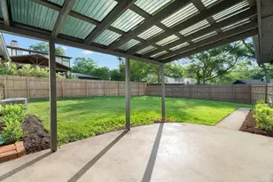 9342 Springwater Dr, Dallas, TX 75228 - Photo 23