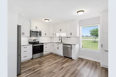 636 E Eubank Street, Mabank, TX 75147 - Photo 9