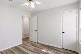 636 E Eubank St, Mabank, TX 75147 - Photo 17