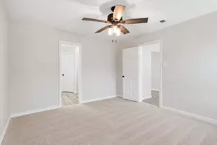 636 E Eubank St, Mabank, TX 75147 - Photo 13