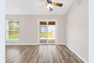 636 E Eubank Street, Mabank, TX 75147 - Photo 5