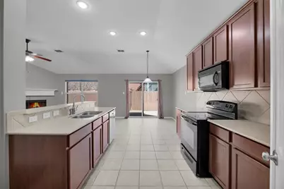 440 Lead Creek Drive, Fort Worth, TX 76131 - Photo 9