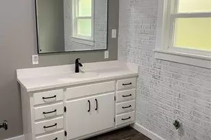 907 N Magnolia Ave, Hubbard, TX 76648 - Photo 13