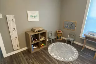 907 N Magnolia Ave, Hubbard, TX 76648 - Photo 15