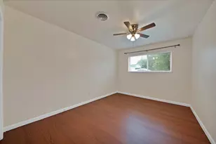 5621 Wedgworth Rd, Fort Worth, TX 76133 - Photo 25