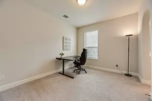 1753 Sir Dustin Ln, Carrollton, TX 75010 - Photo 29