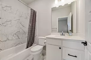 1753 Sir Dustin Ln, Carrollton, TX 75010 - Photo 33