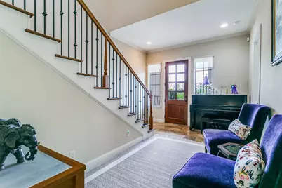 1132 Hemingway Lane, Irving, TX 75063 - Photo 11