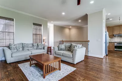1132 Hemingway Lane, Irving, TX 75063 - Photo 13