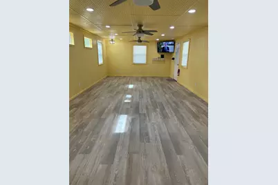 414 N N Avenue F, Clifton, TX 76634 - Photo 9