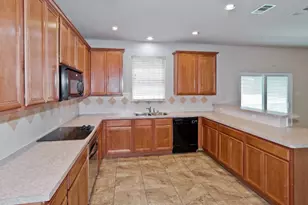 506 Port Royale Way, Euless, TX 76039 - Photo 7