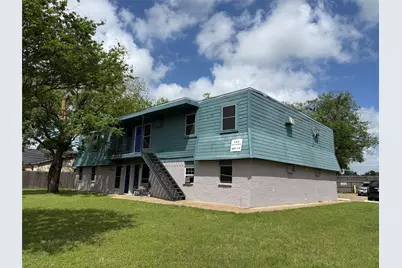 111 E Rogers Street, Arlington, TX 76011 - Photo 3