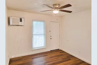 111 E Rogers Street, Arlington, TX 76011 - Photo 11