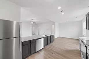 10109 Throttle Ln, Fort Worth, TX 76131 - Photo 3