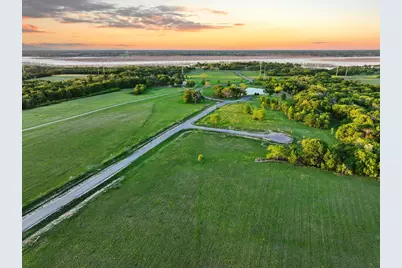 210 Diamond Point, Dodd City, TX 75438 - Photo 13