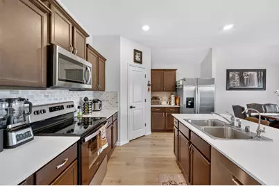 6409 Waterfall Lane, Princeton, TX 75407 - Photo 5