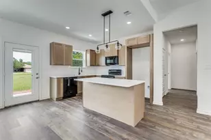 4000 Tahoe Ct, Granbury, TX 76048 - Photo 11