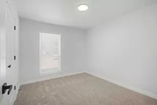 806 Laguna Dr, Garland, TX 75043 - Photo 13