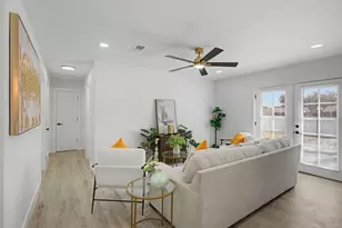 806 Laguna Dr, Garland, TX 75043 - Photo 25