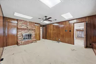 1509 Schumac Ln, Bedford, TX 76022 - Photo 5