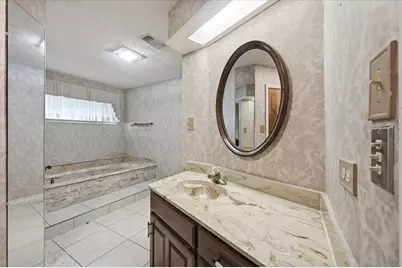 1509 Schumac Lane, Bedford, TX 76022 - Photo 17