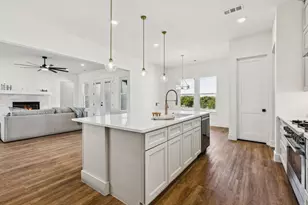 711 Hummingbird Ln, Justin, TX 76247 - Photo 13