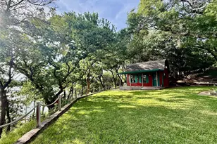 491 Cozy Cove Ct, Chico, TX 76431 - Photo 5