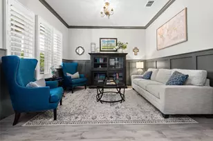 950 Mistletoe Dr, Lantana, TX 76226 - Photo 9