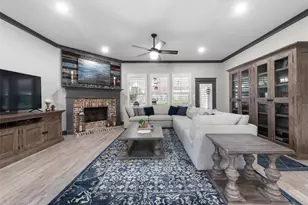 950 Mistletoe Dr, Lantana, TX 76226 - Photo 13