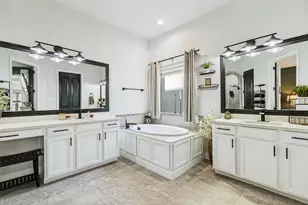 7813 Fossil Crk Trl, McKinney, TX 75071 - Photo 17