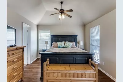 6811 Shore Breeze Court, Arlington, TX 76016 - Photo 13