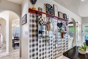 6811 Shore Breeze Ct, Arlington, TX 76016 - Photo 9