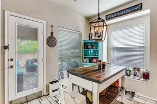 6811 Shore Breeze Ct, Arlington, TX 76016 - Photo 9