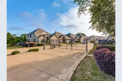 6811 Shore Breeze Court, Arlington, TX 76016 - Photo 27