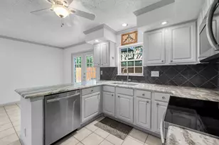 767 Dove Cir, Lewisville, TX 75067 - Photo 13