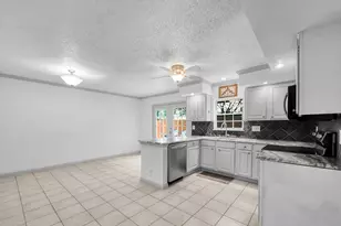 767 Dove Cir, Lewisville, TX 75067 - Photo 7