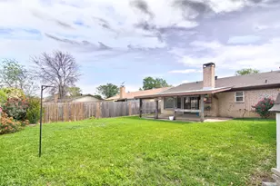 7405 Meadowdale Dr, Watauga, TX 76148 - Photo 33