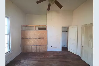 226 W Texas Street, Denison, TX 75020 - Photo 13