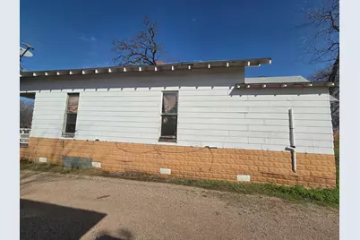 226 W Texas Street, Denison, TX 75020 - Photo 31