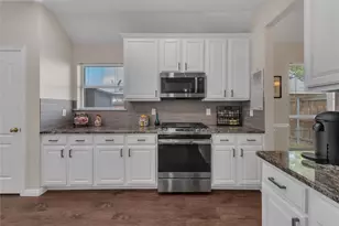 10109 Bent Tree Dr, Rowlett, TX 75089 - Photo 11