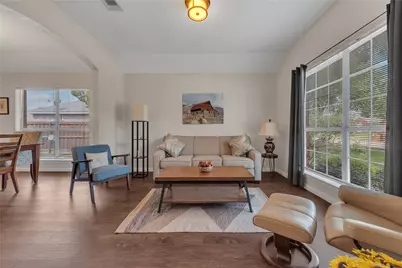 10109 Bent Tree Drive, Rowlett, TX 75089 - Photo 5