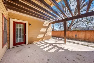 2410 S 2nd St, Waco, TX 76706 - Photo 29