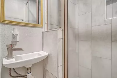 5517 Fletcher Avenue, Fort Worth, TX 76107 - Photo 17