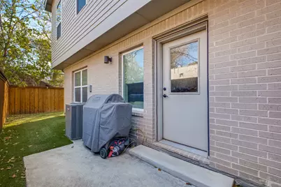 1262 N Prairie Avenue, Dallas, TX 75204 - Photo 21