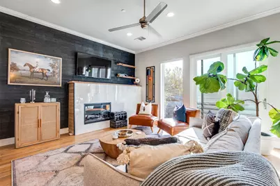 1262 N Prairie Avenue, Dallas, TX 75204 - Photo 1