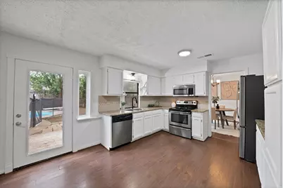 413 Wild Oak Lane, Euless, TX 76039 - Photo 7